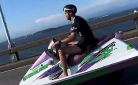 Piloto de falso jet ski é flagrado na Ponte Rio-Niterói 